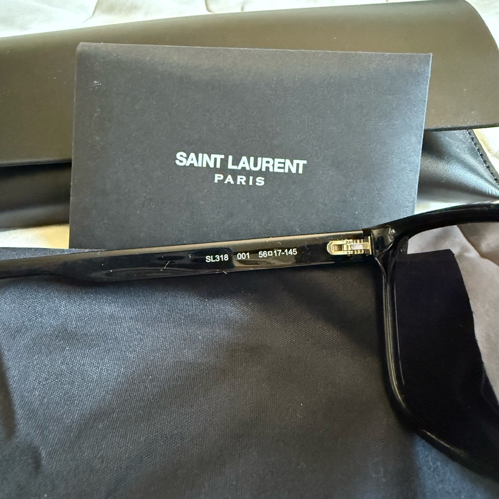Saint Laurent Black Sunglasses SL318 - Picture 4 of 6